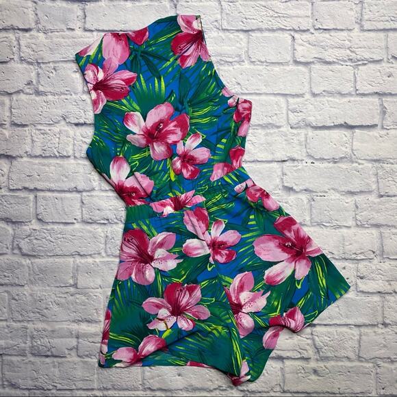 Show Me Your Mumu Nantucket Romper in Lady Luau - Picture 8 of 9